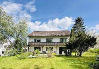 NEUER PREIS***Familienhaus mit Anliegerwohnung – Frei stehendes Zweifamilienhaus mit Herz***