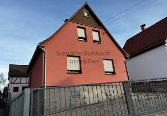 *** Einfamilienhaus mit Garten und Blick zum Schloss