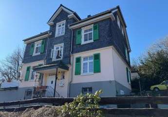 Wohnen mit Weitblick – Mehrfamilienhaus in Dahlerau