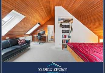 Moderne Maisonette-Wohnung mit ausgebautem Dachgeschoss & Garage in zentraler Lage von HH-Rahlstedt