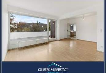 Modernisierte 3-Zimmer-Wohnung mit Tiefgaragenstellplatz in
bester Lage von HH-Meiendorf