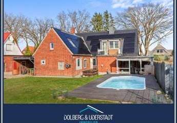 Ein Zuhause zum Ankommen und Wohlfühlen – Mit Gartenparadies und Pool