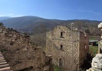 IN VENDITA RUSTICO CON TERRENO A SULMONA