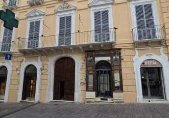 IN VENDITA APPARTAMENTO IN PALAZZO D'EPOCA A PENNE