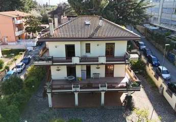 Villa indipendente con ampio giardino - Pescara, Strada Colle Marino