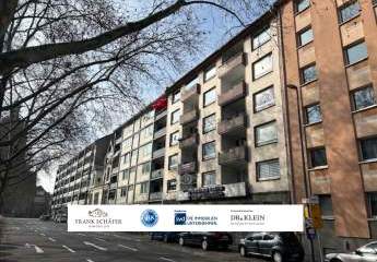 Im Herzen der Innenstadt - großzügige 4-Zimmer-Stadtwohnung mit ca. 95m² Wfl. - direkte Rheinnähe