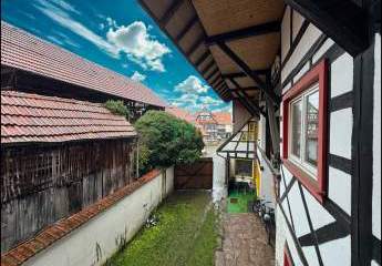 Mehrfamilienhaus - Renditeobjekt mit Potenzial in Hatzenbühl