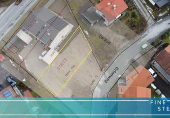 Baugrundstück mit bereits erbrachten Bauleistungen für den Bau einer Doppelhaushälfte