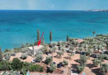 Strandgrundstück mit Haus