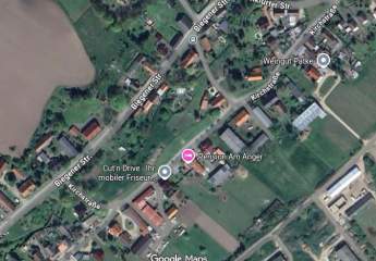 Großbauernhaus auf großzügigem Grundstück