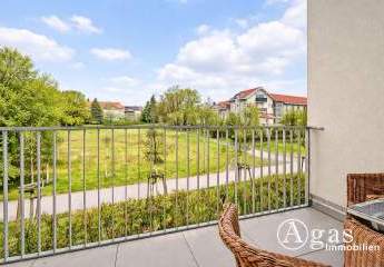 Helle 2-Zimmer-Wohnung mit Balkon, Abstellkammer und Fahrstuhl