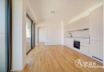 Sonnenbalkon! Offen geschnittene 3 Zimmer Wohnung mit ca. 61m² und EBK in Berlin-Mitte!
