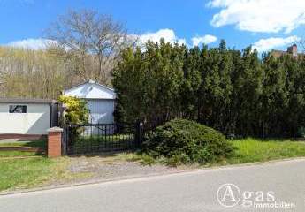 Vielseitig nutzbarer Bungalow auf schönem Grundstück in Gransee / Neulögow