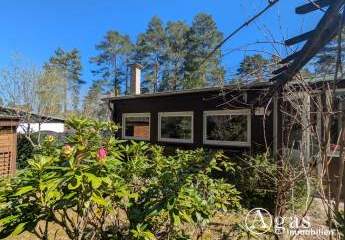 Provisionsfrei: modernisierter Freizeit-Bungalow auf Eigentumsland in Basdorf