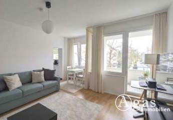 Helle vermietete 2-Zimmer-Wohnung mit Aufzug und Balkon in Berlin Charlottenburg zum Verkauf