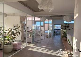 Innovation trifft Komfort: Modernes Büro über 2 Etagen mit Panorama-Dachterrasse zu vermieten