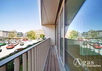 Sonnenbalkon! Offen geschnittene 3 Zimmer Wohnung mit ca. 61m², EBK und Weitblick in Berlin-Mitte!