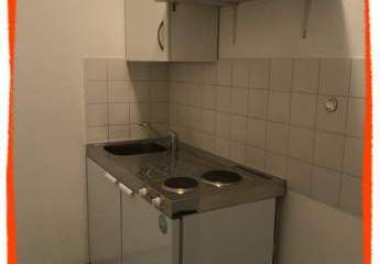 Zentrale Büro- oder Praxiseinheit im Herzen Zwickaus sofort zu vermieten!