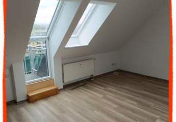 3-Zimmer-Wohnung im Dachgeschoß und mit BALKON in Zwickau-Niederplanitz zu vermieten!