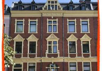 Großzügige Familienwohnung mit BALKON