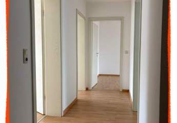 3-Zimmer-Wohnung mit Personenaufzug in Zwickau zu vermieten!