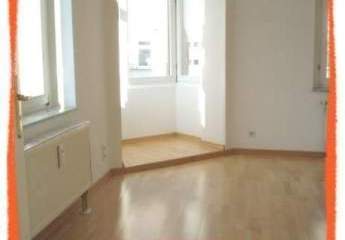 1-Zimmer-Wohnung mit separater Küche und BALKON zu vermieten!