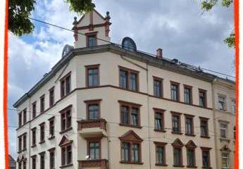 3-Zimmer-Dachgeschoss-Wohnung mit EINBAUKÜCHE in Zwickaus Nordvorstadt an KAPITALANLEGER zu verkaufen!