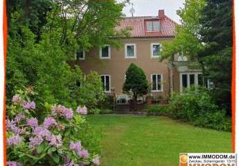Einfamilienhaus mit romantischen Garten in sehr beliebter Wohnlage Zwickau-Weißenborn zu verkaufen!