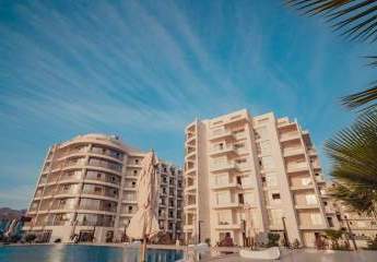 Beachfront 2-Bedroom-appartment with sea view in Arabia / Red Sea