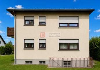 Top-Anlage!! 5-Familienhaus mit geteiltem Grundbuch, Garagen & Stellplätzen