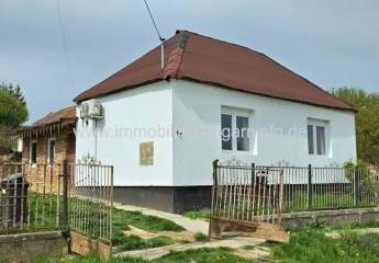 Einfamilienhaus mit großem Grundstück in einem ruhigen, abgelegenen Dorf im Komitat Zala zu verkaufen