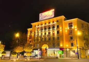 Hochwertig renovierte Gewerbeeinheit in Toplage von Tiflis – ideal für Investoren und Auswanderer