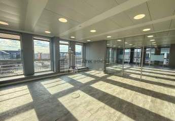 ATIK: Moderne, klimatisierte Bürofläche im obersten Stockwerk direkt am Luisenplatz - provisionsfrei
