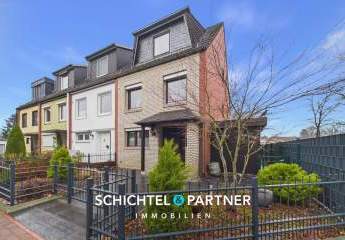 Osterholz |Renoviertes Familienhaus mit liebevollem Garten und Garage