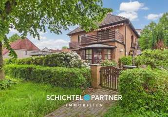 Achim-Zentrum | Freistehendes Ein- bis Zweifamilienhaus mit Garten & Carport