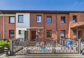 Delmenhorst | Erstbezug nach Renovierung: Reihenhaus mit Sonnenterrasse, Garten & Garage