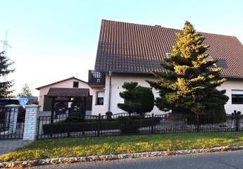 Haus mit Einliegerwohnung -sofort verfügbar- in 16278 Pinnow sucht neuen Besitzer