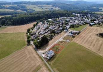 Grundstück mit Feldblick