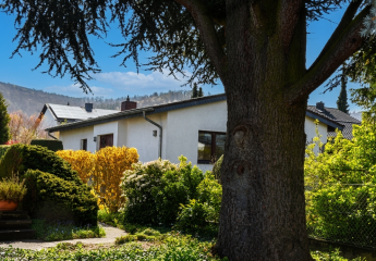 Freistehendes Einfamilienhaus mit Gartenidylle in Seeheim-Jugenheim