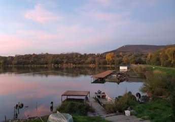 Einzigartige Investitionschance: Angelsee mit 25 ha Wasserfläche nahe Budapest