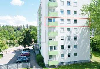 Helle 4-Zimmer-Wohnung in zentraler und familienfreundlicher Lage & KFZ- Stellplatz