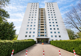 2,5-Zimmer-Wohnung mit Balkon, Stellplatz & Keller – top renoviert in Hanau