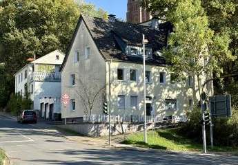Fröndenberg-Mitte: Mehrfamilienhaus mit drei Garagen in zentraler Lage - Komplett vermietet!