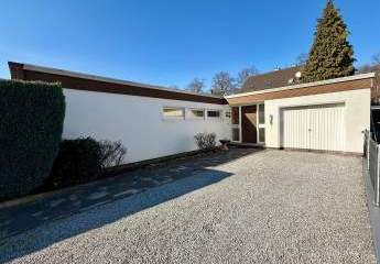 Fröndenberg-Westick: Flachdach-Bungalow mit Gartenoase als perfekter Rückzugsort!