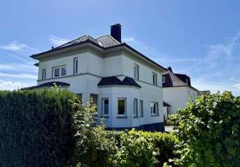 Fröndenberg-Dellwig: Exklusives Zweifamilienhaus - Naturverbundenes Wohnen nahe der Ruhr-Auen!