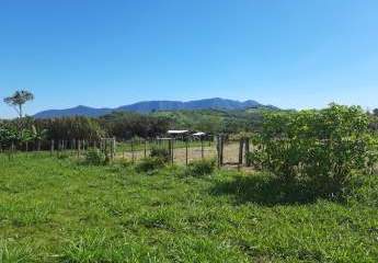 20 ha Grundstück mit Wohnhaus am Ybytyruzú-Gebirge in Paraguay