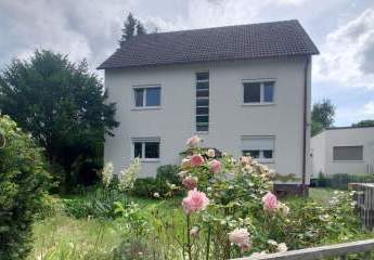 Charmantes Mehrfamilienhaus mit großem Garten in Traisa