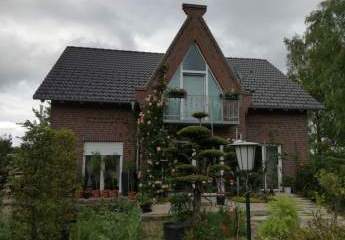 Einfamilienhaus mit ELW 255qm, 3966qm Garten, EKl A+, Bj 2013, Ortsrandlage, barrierefrei
